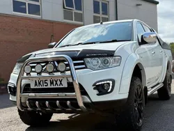 White Used 2015 Mitsubishi L200 Pickup | £11,350 (Fair price)