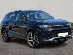 Black Used 2025 VW Tiguan R-line SUV | £41,995 (Fair price)