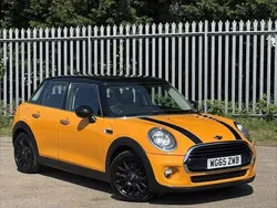 Volcanic orange Used 2015 Mini Cooper D Hatch Hatchback | £8,110 (Fair price)