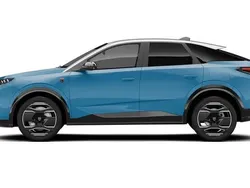 New 2025 Peugeot e-3008 GTi SUV | £47,753 (Fair price)