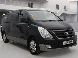 Black Used 2016 Hyundai I800 SE MPV | £9,995 (Fair price)