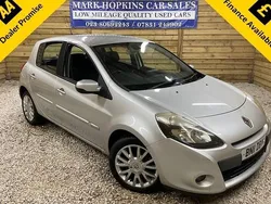 Silver Used 2011 Renault Clio II Dynamique Hatchback | £2,995 (A bit pricey)