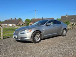 Gold Used 2010 Jaguar XF Luxury Sedan | £4,295 (Fair price)