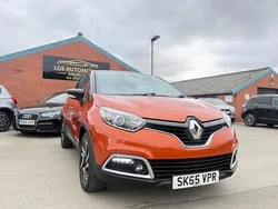 Orange Used 2015 Renault Captur Dynamique SUV | £3,495 (Good price)