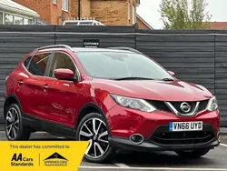 Red Used 2016 Nissan Qashqai Tekna SUV | £8,899 (Good price)
