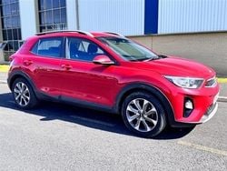 Red Used 2018 Kia Stonic Play SUV | £9,980 (Good price)
