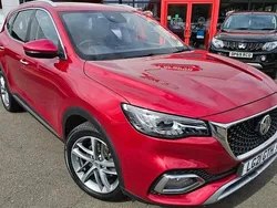 Red Used 2021 MG HS Exclusive SUV | £10,995 (Good price)