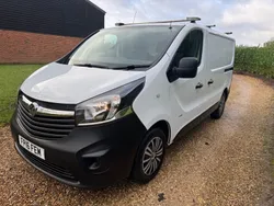 White Used 2016 Vauxhall Vivaro Van | £7,990 (Fair price)