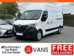 White Used 2021 Renault Master Business Van | £14,975 (A bit pricey)