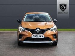 Orange Used 2021 Renault Captur Iconic SUV | £11,758 (Fair price)