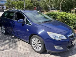 Blue Used 2012 Vauxhall Astra Estate | £1,200 (Super price)