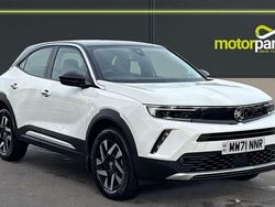 Jade white gloss Used 2021 Vauxhall Mokka Elite SUV | £16,500 (Fair price)
