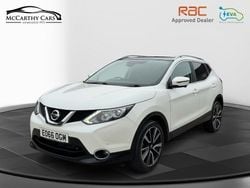 White Used 2016 Nissan Qashqai Tekna SUV | £13,295 (Fair price)
