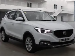 White Used 2019 MG ZS Excite Sedan | £10,690 (Fair price)