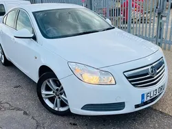 White Used 2013 Vauxhall Insignia Hatchback | £2,440 (Fair price)