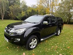 Black Used 2015 Isuzu D-Max Pickup | £9,995 (Good price)