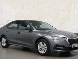 Grey Used 2022 Skoda Octavia SE Hatchback | £15,352 (Fair price)