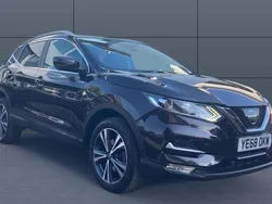 Black Used 2017 Nissan Qashqai N-Connecta SUV | £12,330 (Fair price)