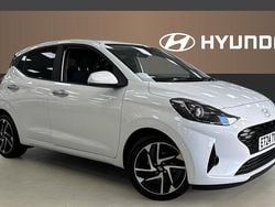 White Used 2024 Hyundai i10 Premium Hatchback | £15,831 (Fair price)