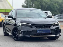 Premium cryatal black Used 2022 Honda Civic Sport Hatchback | £21,395 (Fair price)