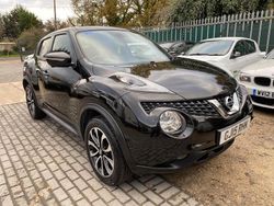 Black Used 2015 Nissan Juke Tekna SUV | £3,961 (Fair price)
