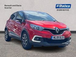 Flame red with black roof Used 2019 Renault Captur Iconic SUV | £11,750 (A bit pricey)