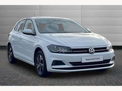 White Used 2018 VW Polo SE Hatchback | £10,450 (Fair price)