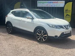 White Used 2014 Nissan Qashqai Tekna SUV | £5,150 (Expensive)