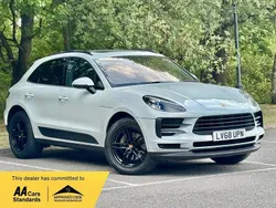 White Used 2019 Porsche Macan SUV | £36,499 (Fair price)