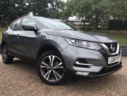 Grey Used 2018 Nissan Qashqai N-Connecta SUV | £11,990 (Fair price)