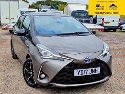 Bronze Used 2017 Toyota Yaris Hybrid Design Hatchback | £11,988 (Good price)