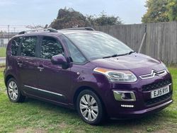 Mauve purple Used 2015 Citroën C3 Picasso Exclusive MPV | £3,550 (Super price)