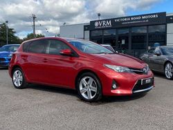 Red Used 2013 Toyota Auris Sport Hatchback | £5,799 (Fair price)