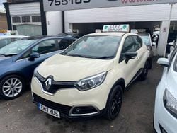 Cream Used 2017 Renault Captur Dynamique SUV | £4,695 (Good price)