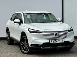 Platinum white Used 2024 Honda HR-V Elegance SUV | £24,390 (Fair price)