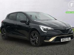 Black Used 2022 Renault Clio V Engineered Hatchback | £16,199 (Fair price)
