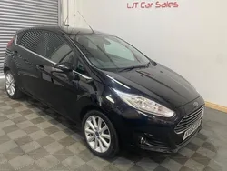 Black Used 2016 Ford Fiesta Titanium Hatchback | £5,149 (Fair price)