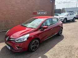 Red Used 2018 Renault Clio IV Signature Hatchback | £4,995 (Fair price)