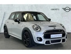 White silver Used 2019 Mini Cooper S Comfort Hatchback | £16,490 (Expensive)