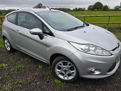 Silver Used 2012 Ford Fiesta Zetec Hatchback | £2,000 (Good price)