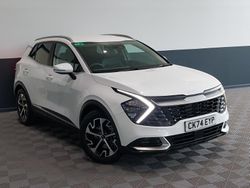 White Used 2024 Kia Sportage 3 SUV | £26,998 (Fair price)