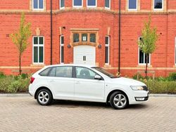 White Used 2014 Skoda Rapid SE Hatchback | £3,395 (Fair price)