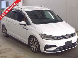 White Used 2016 VW Touran R-line MPV | £13,995 (Expensive)