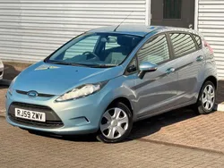 Blue Used 2010 Ford Fiesta Hatchback | £5,995 (Fair price)