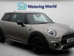 Used 2021 Mini Cooper Hatch Hatchback | £11,500 (Fair price)
