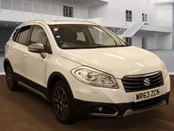 White Used 2014 Suzuki SX4 S-Cross SZ5 SUV | £5,087 (Fair price)