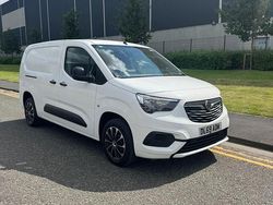 White Used 2019 Vauxhall Combo Sportive MPV | £7,690 (Expensive)