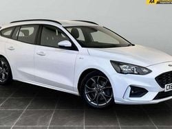 White Used 2019 Ford Focus ST-Line Estate | £9,195 (Good price)