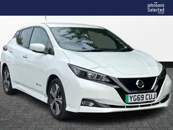 White Used 2020 Nissan Leaf N-Connecta Hatchback | £7,990 (Good price)