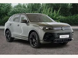 Cipressino green New 2025 VW Tiguan R-line SUV | £38,490 (Good price)